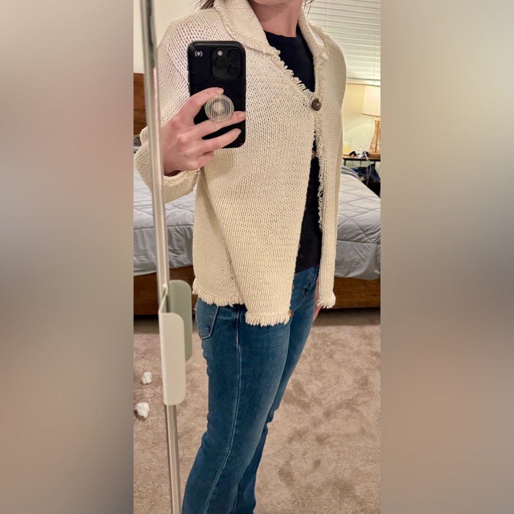 Rico 100% Women's Cream cardigan with fringe trim and leaf buttons